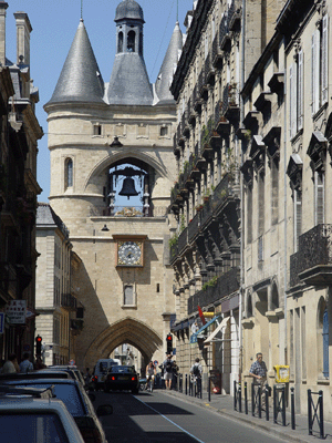 Une des nombreuses portes de Bordeaux